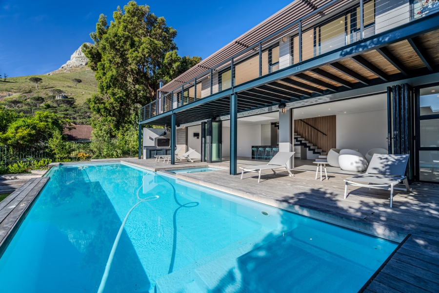 6 Bedroom Property for Sale in Camps Bay Western Cape